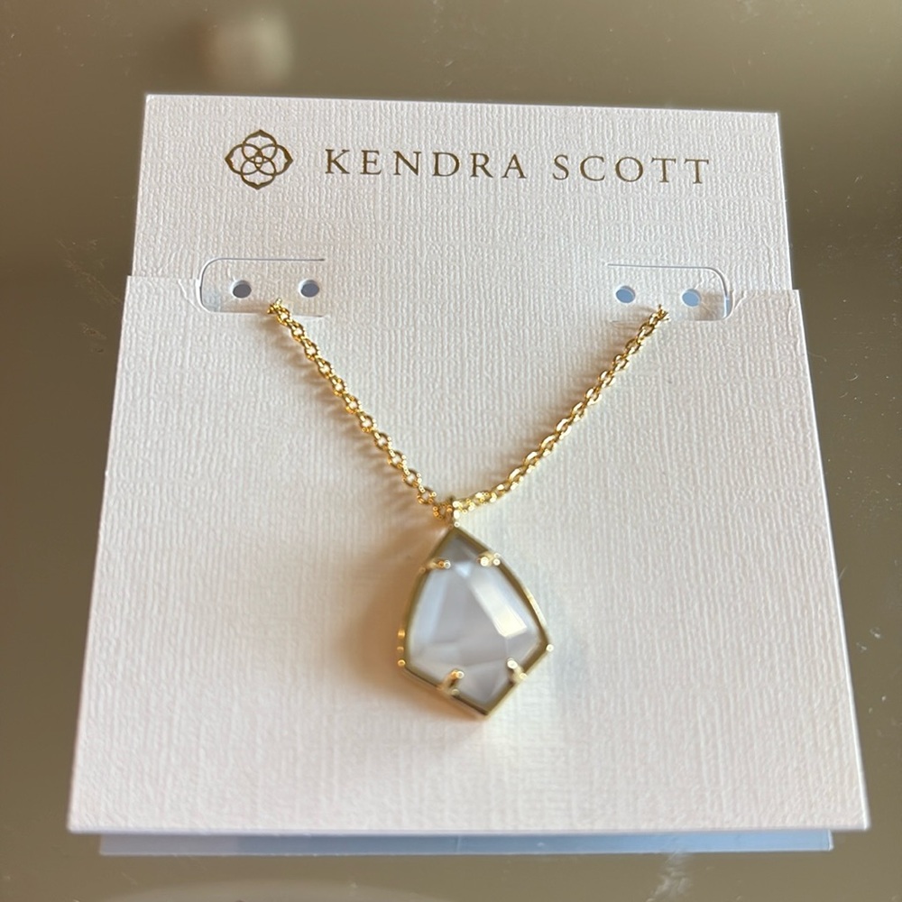 💕NWT KENDRA SCOTT CORY  Quartz Crystal PENDANT NECKLACE